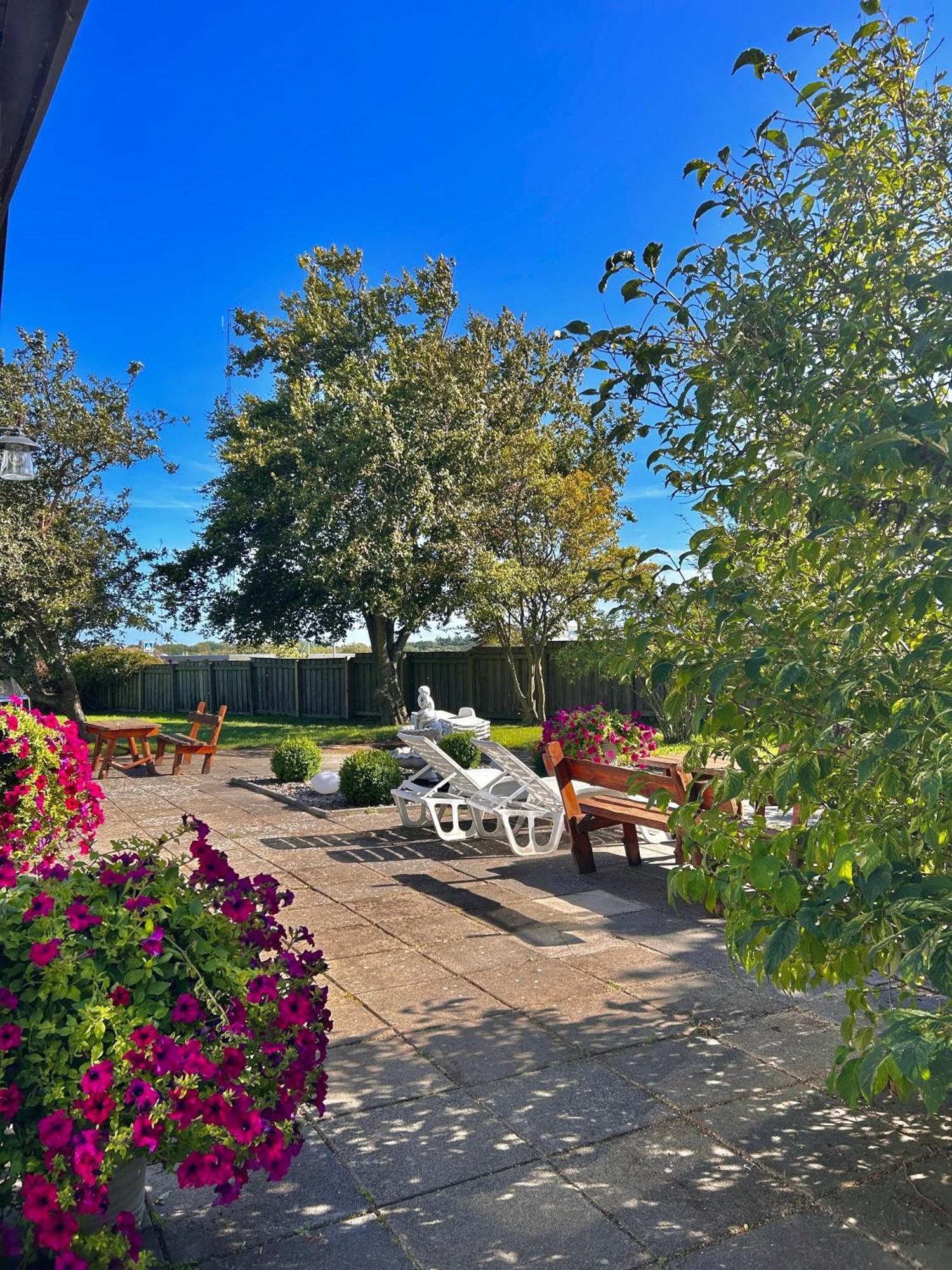 Apartamenty Neksø Buitenkant foto