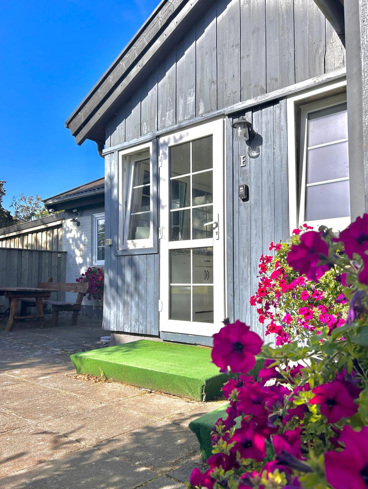 Apartamenty Neksø Buitenkant foto