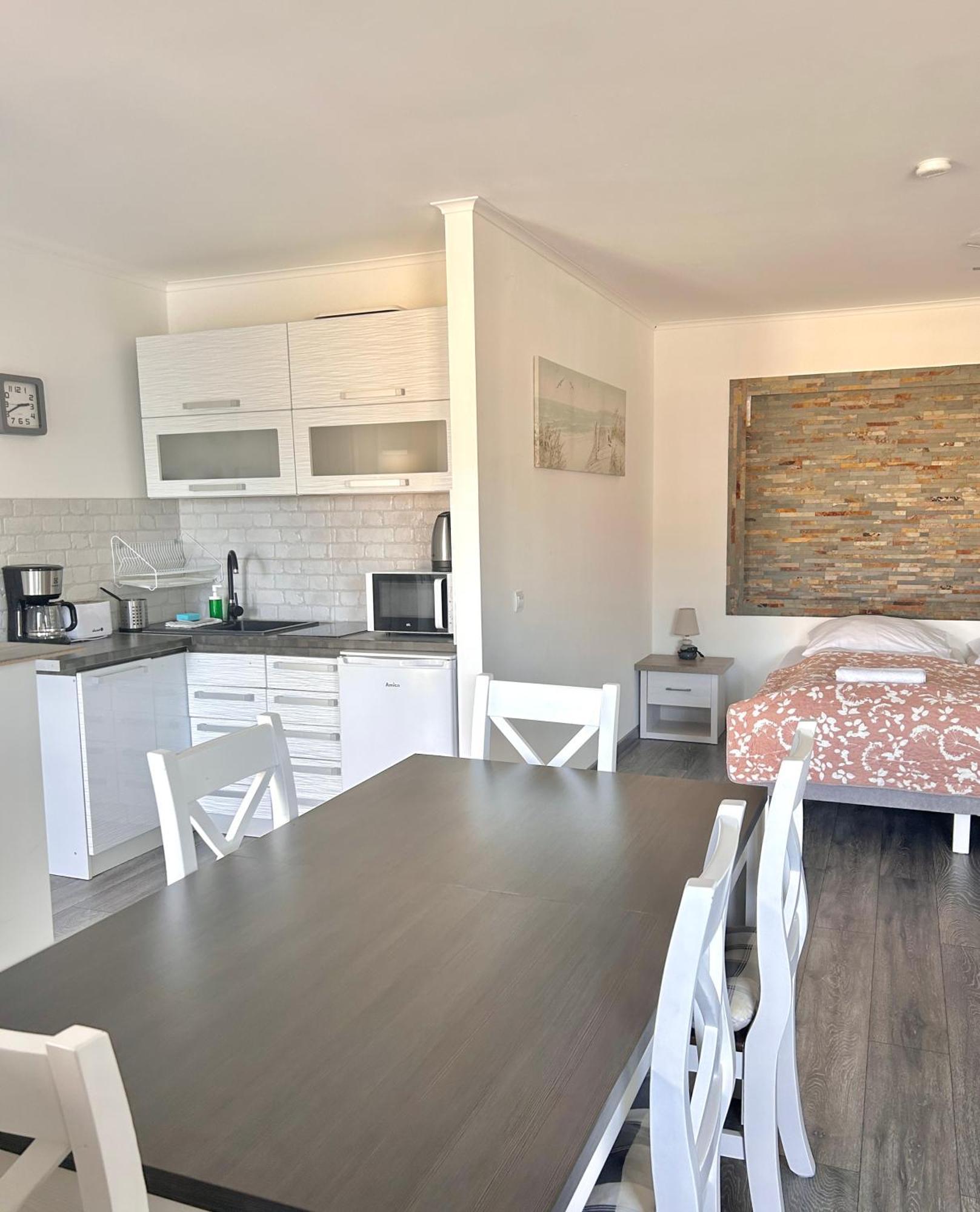 Apartamenty Neksø Buitenkant foto